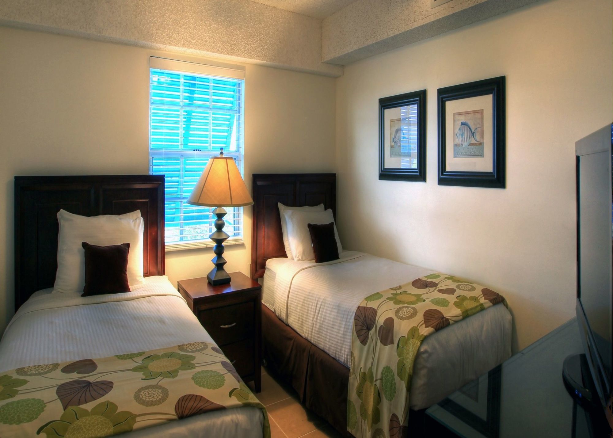Ocean Pointe Suites At Key Largo Rum bild